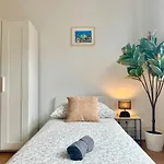 130 M2 Calm & Stylish Apartment