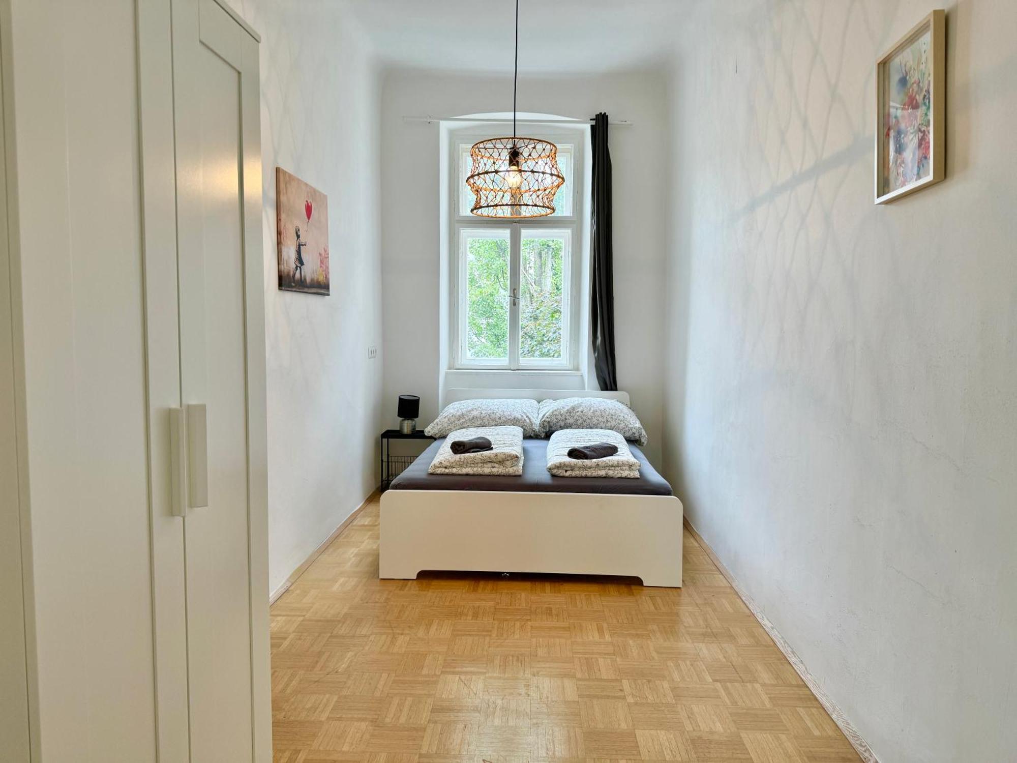 Apartment 130 M2 Calm & Stylish