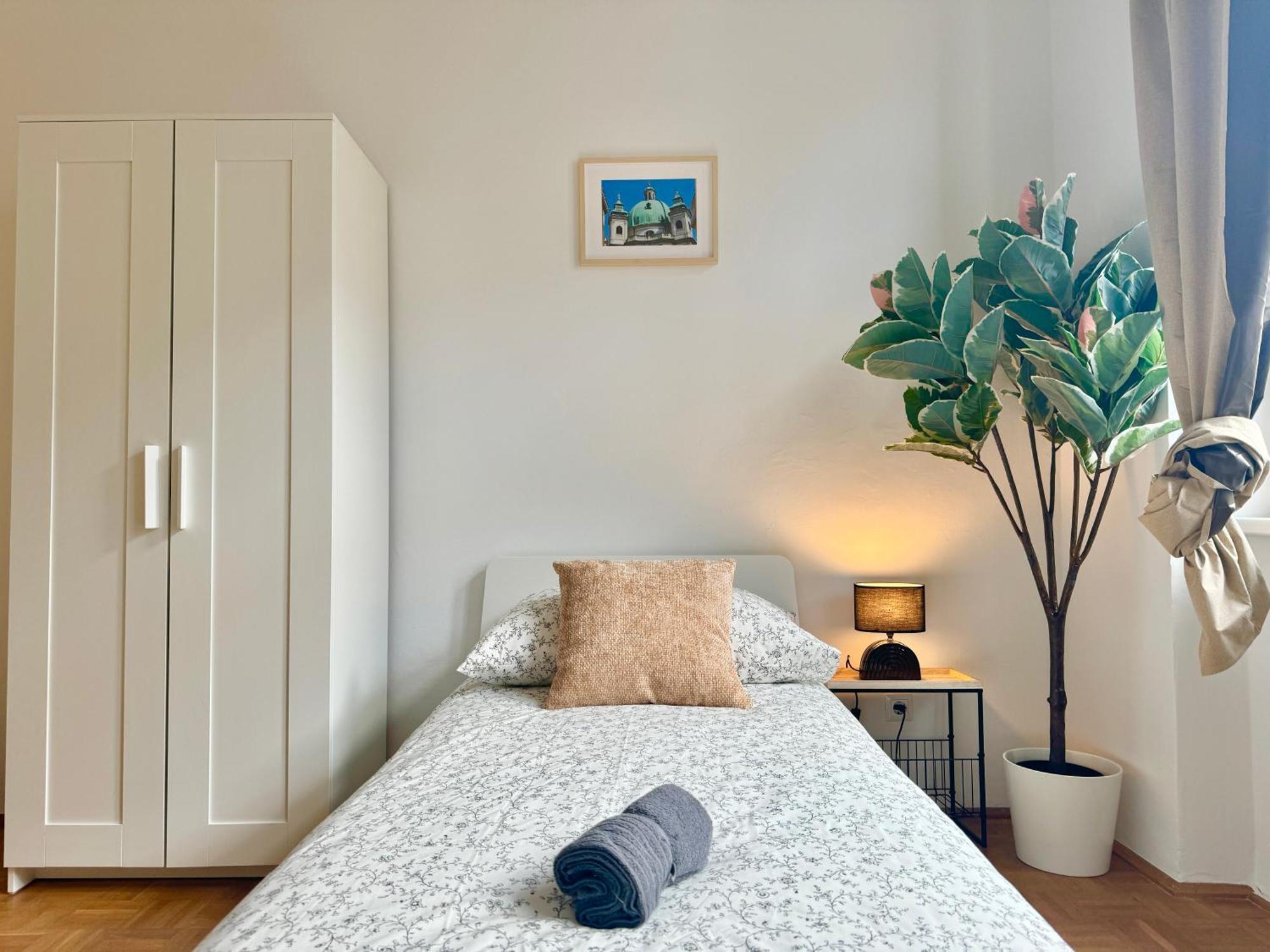130 M2 Calm & Stylish *
