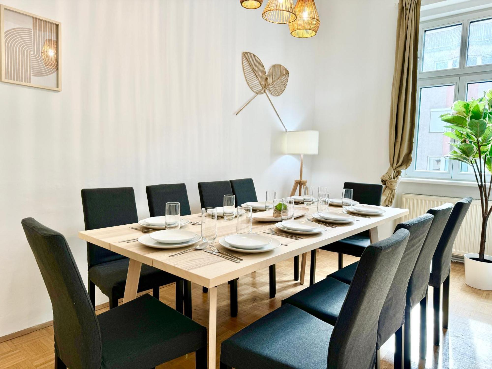 Apartment 130 M2 Calm & Stylish *
